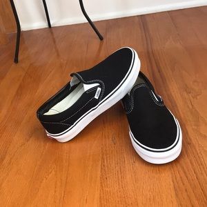 black slip on vans, brand new